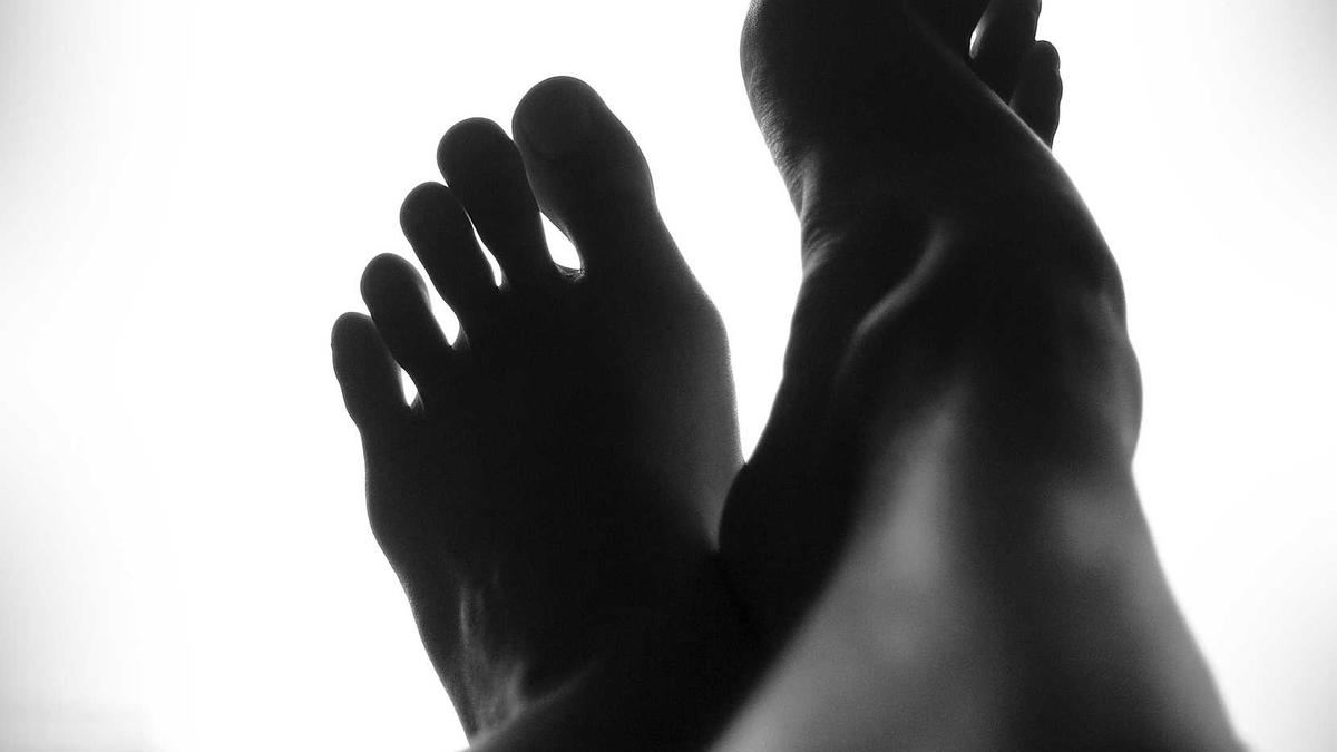 Tragantwurzel Gelenkschmerzen Symbolbild zum Thema Tragantwurzel Gelenkschmerzen